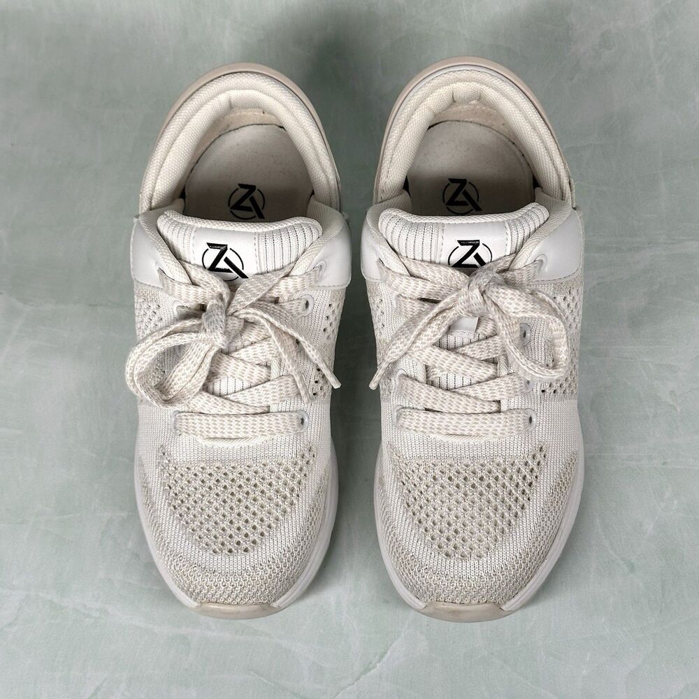 Zeba Shoes Womens Size 5.5 Vanilla Comfort Slip On Hands Free Walking Sneaker - Picture 4 of 15